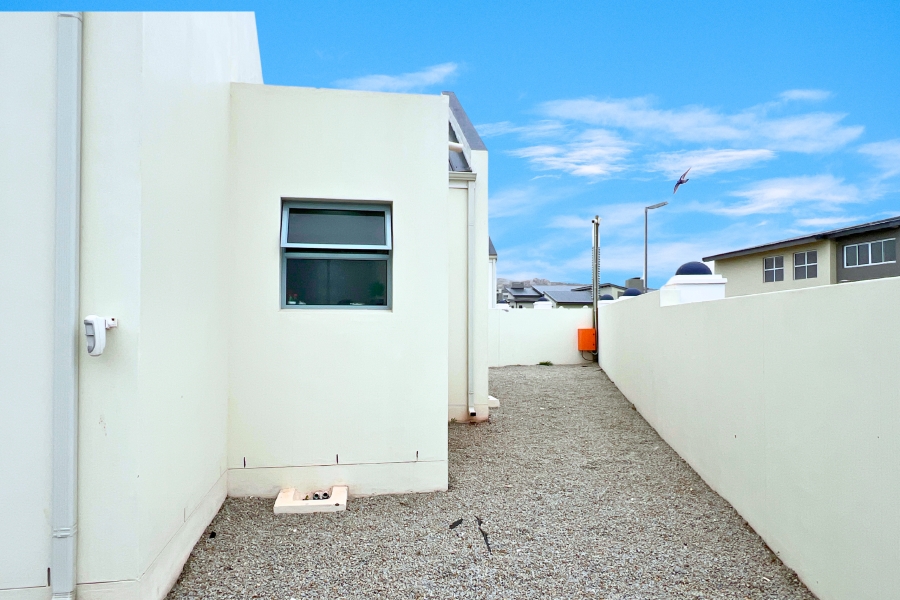 3 Bedroom Property for Sale in Blue Lagoon Western Cape